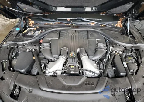 2017 BMW Alpina B7 из США, поврежденный, VIN WBA7F2C57HG543765